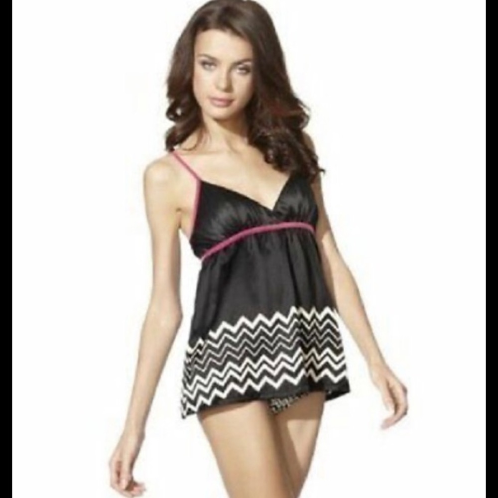 Missoni for Target ZigZag Cami Set
♥️3 for $20♥️